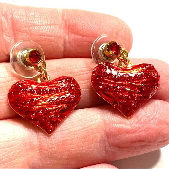 Red enamel pierced earrings heart shaped dangles romantic jewelry gift for woman - Picture 3 of 5